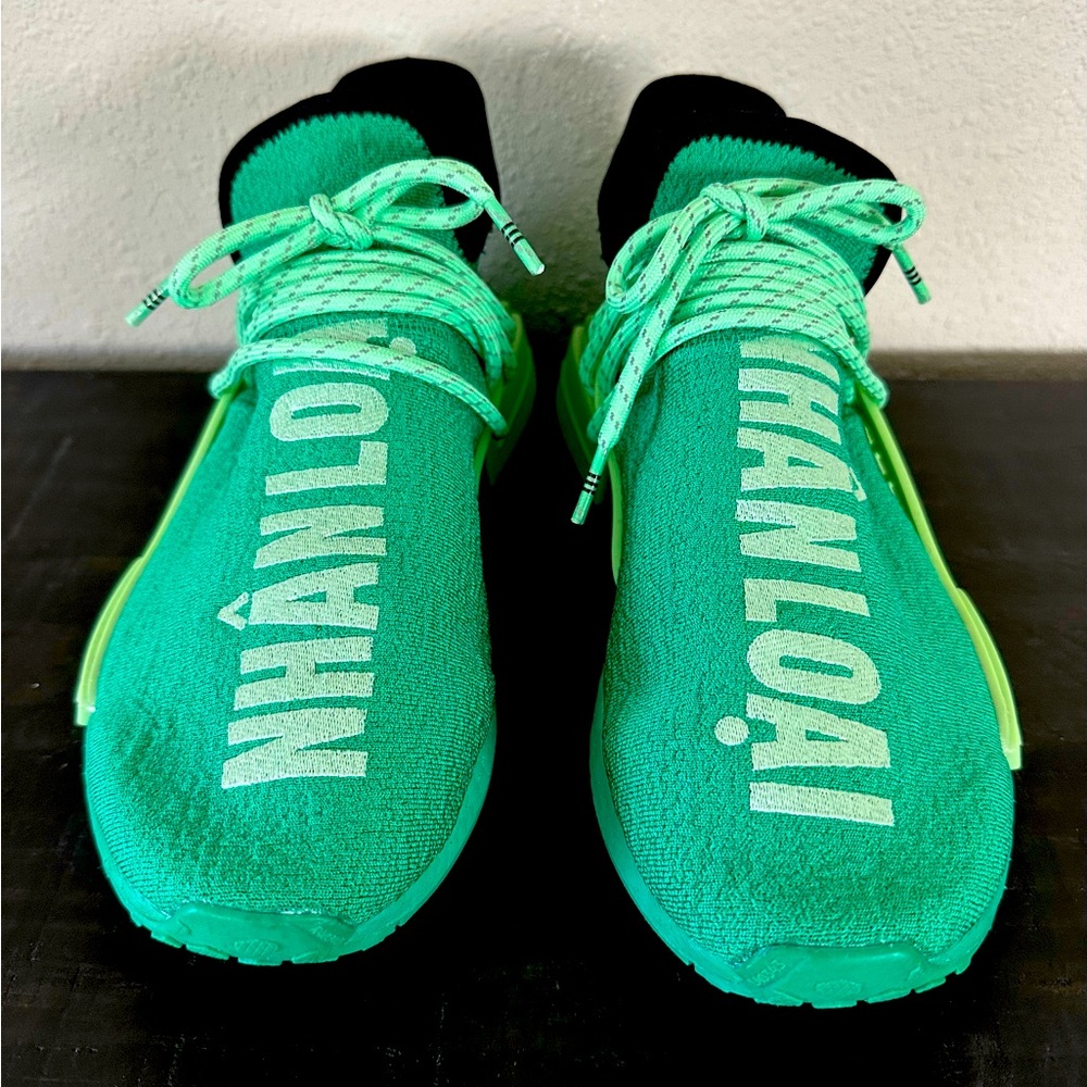Adidas NMD Hu
Pharrell Green Complexland